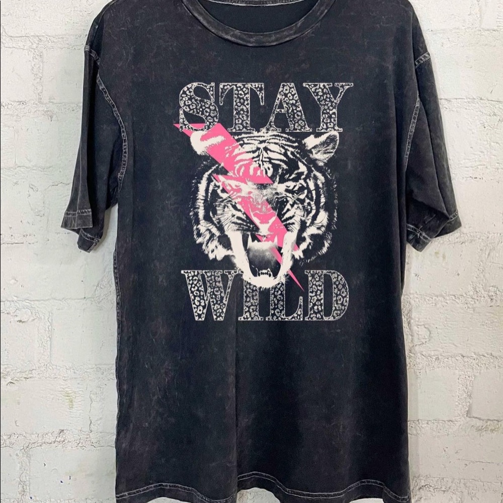Oversized mineral washed graphic t-shirt